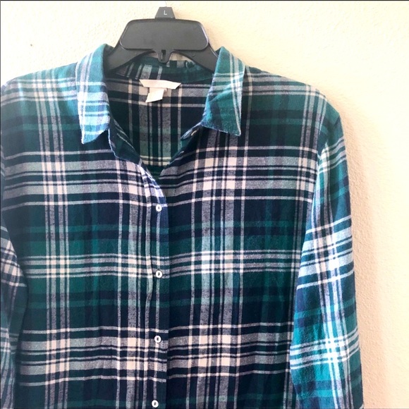 H&M Frannel Button Up Top - Picture 2 of 6
